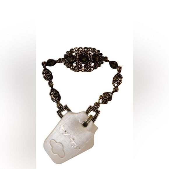NWT Turkish style bracelet with black rhinestones - Picture 2 of 3